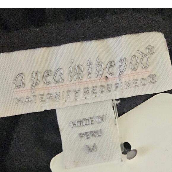 Captain America Maternity Tee Size Medium - Picture 3 of 4